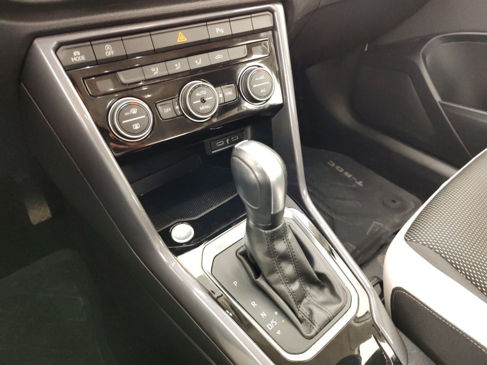 Volkswagen T-Roc usata a Massa-Carrara (11)