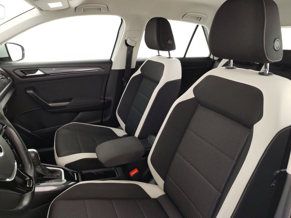 Volkswagen T-Roc usata a Massa-Carrara (9)