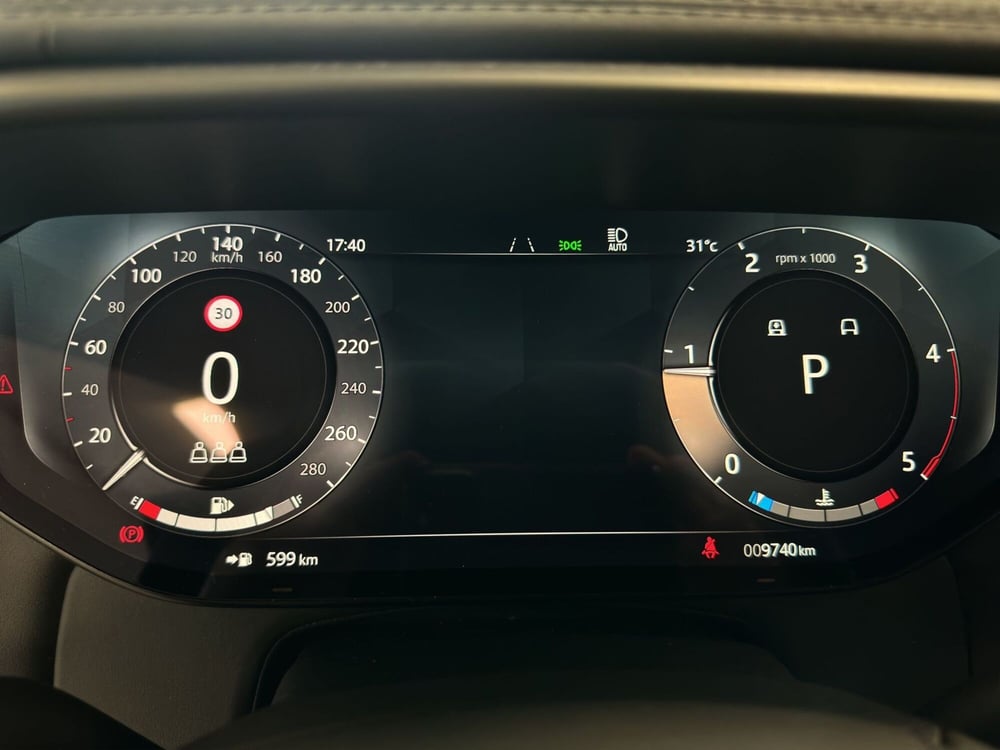Land Rover Range Rover Sport usata a Milano (9)