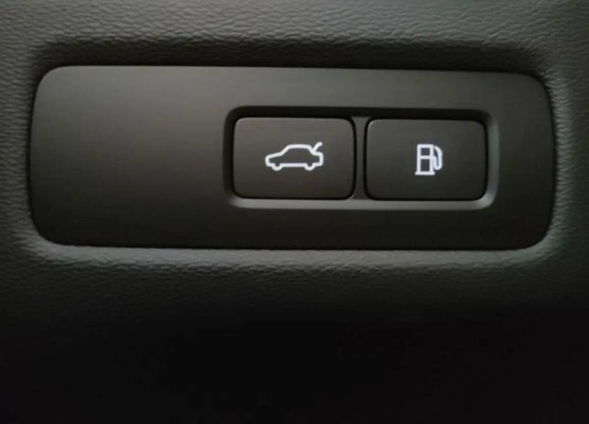 Volvo XC60 nuova a Modena (15)