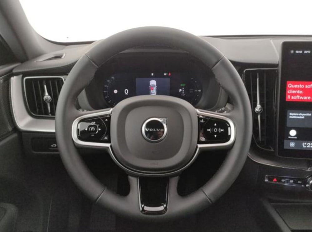 Volvo XC60 nuova a Modena (20)