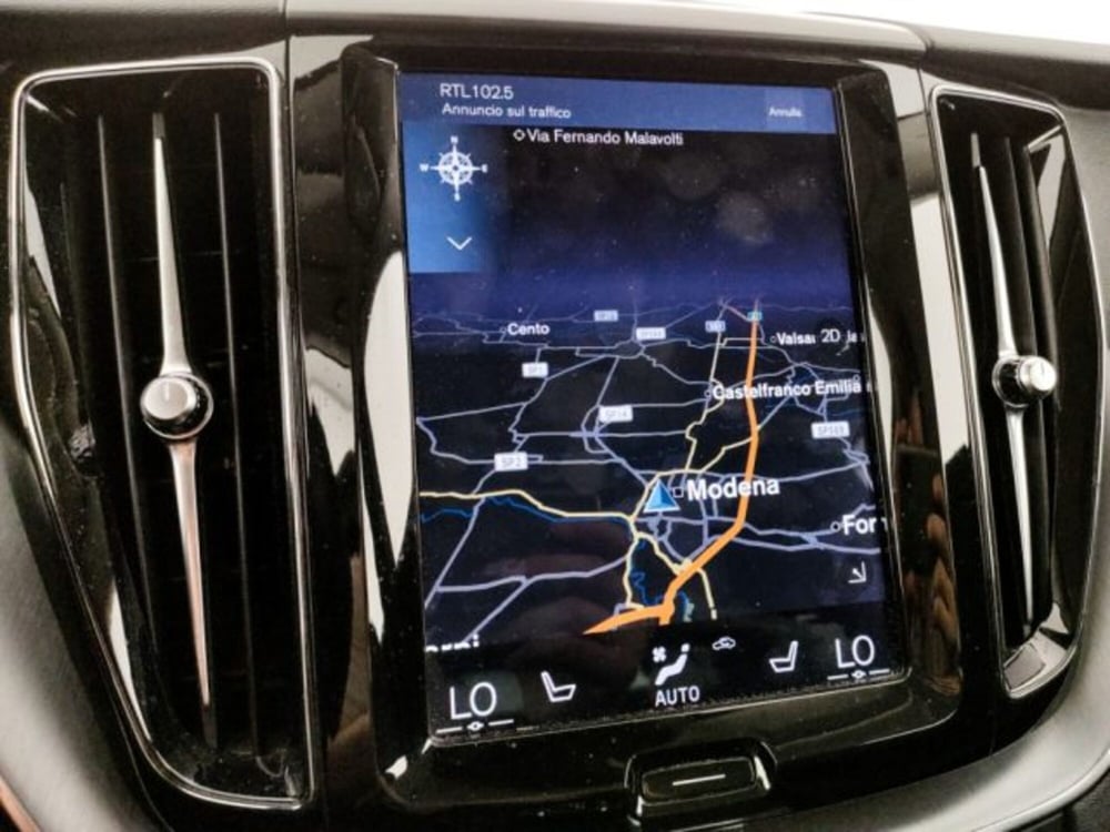 Volvo XC60 usata a Modena (17)