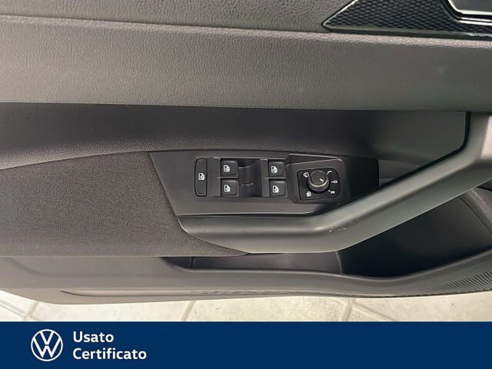 Volkswagen Polo nuova a Vicenza (16)