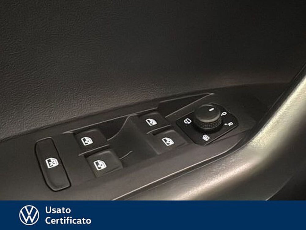Volkswagen Polo nuova a Vicenza (15)