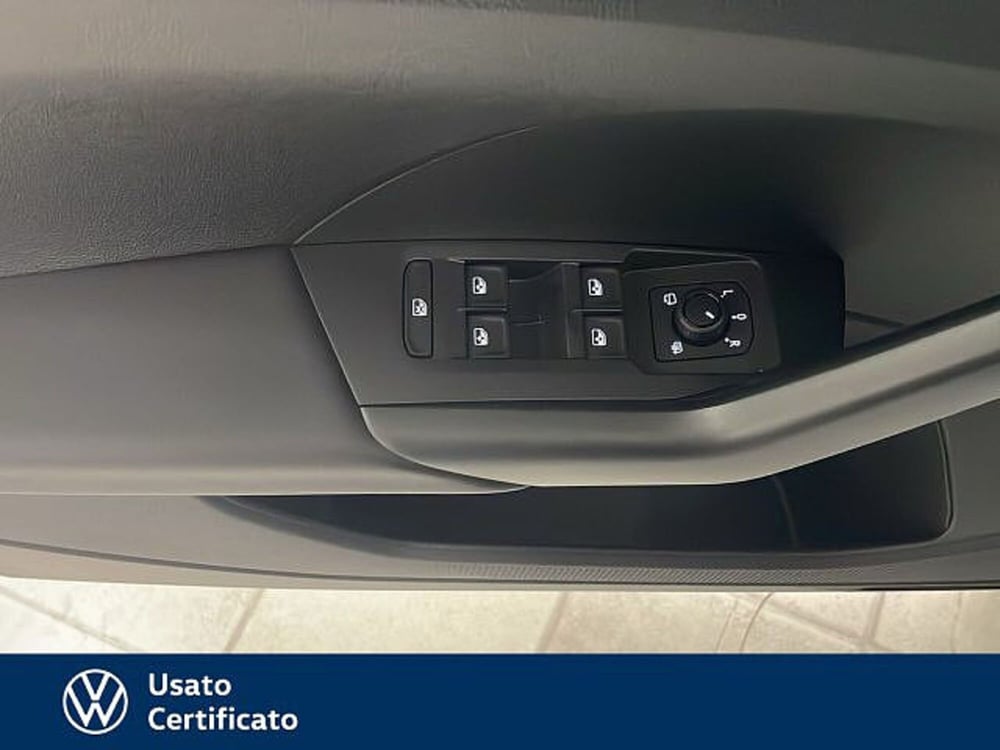 Volkswagen T-Cross nuova a Vicenza (16)