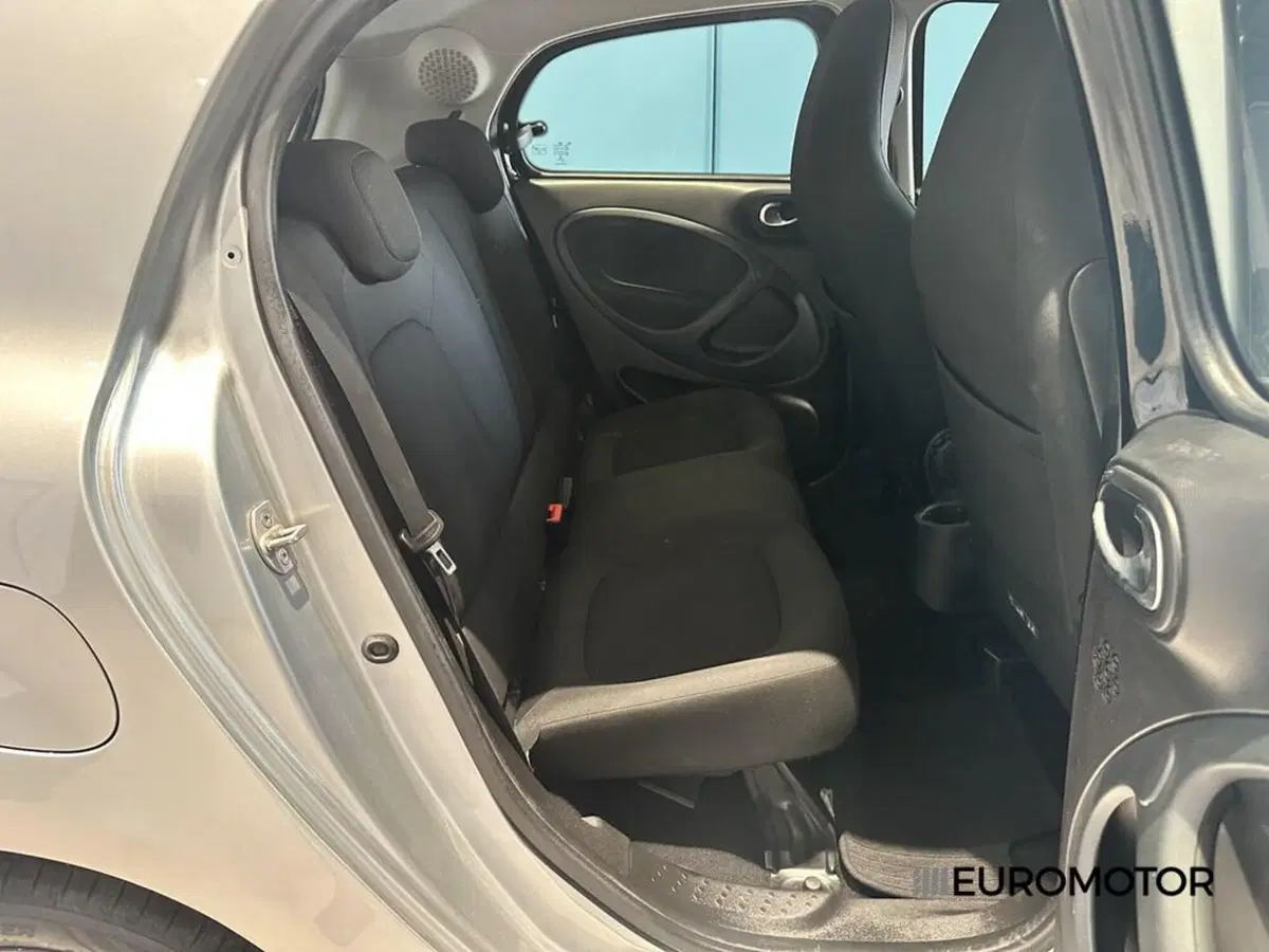 smart forfour usata a Bari (14)