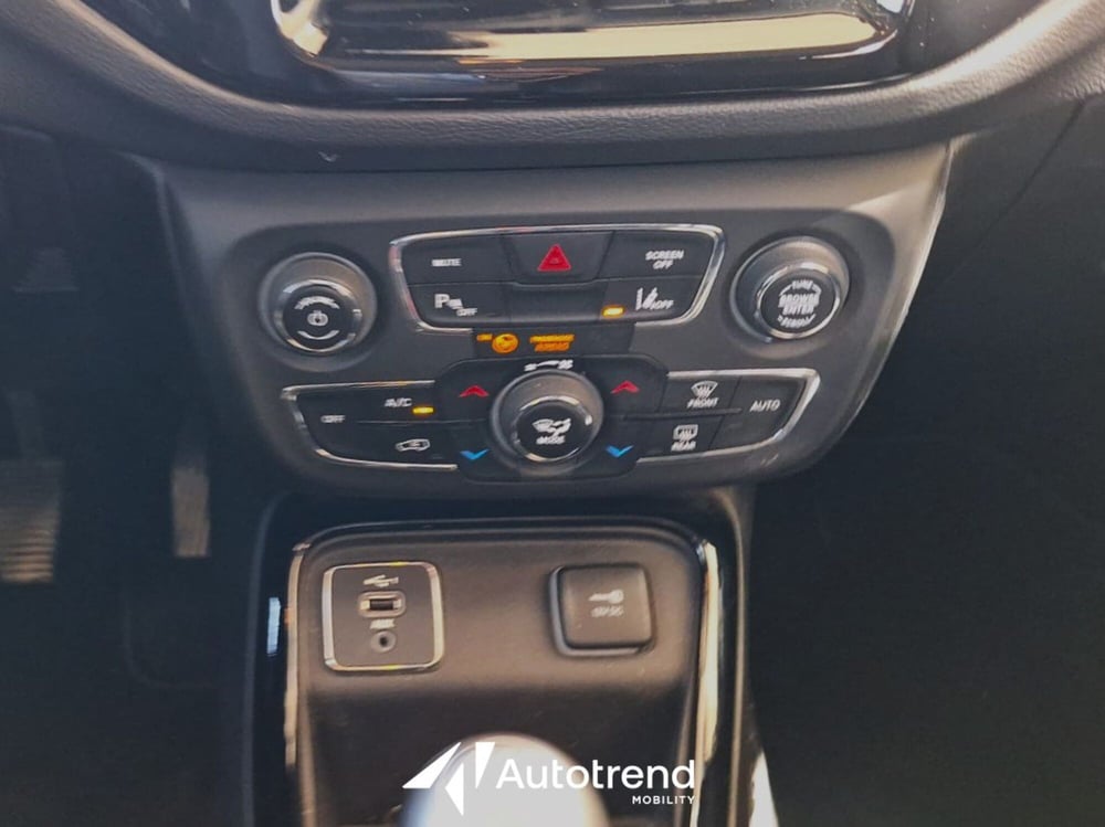 Jeep Compass usata a Bari (10)
