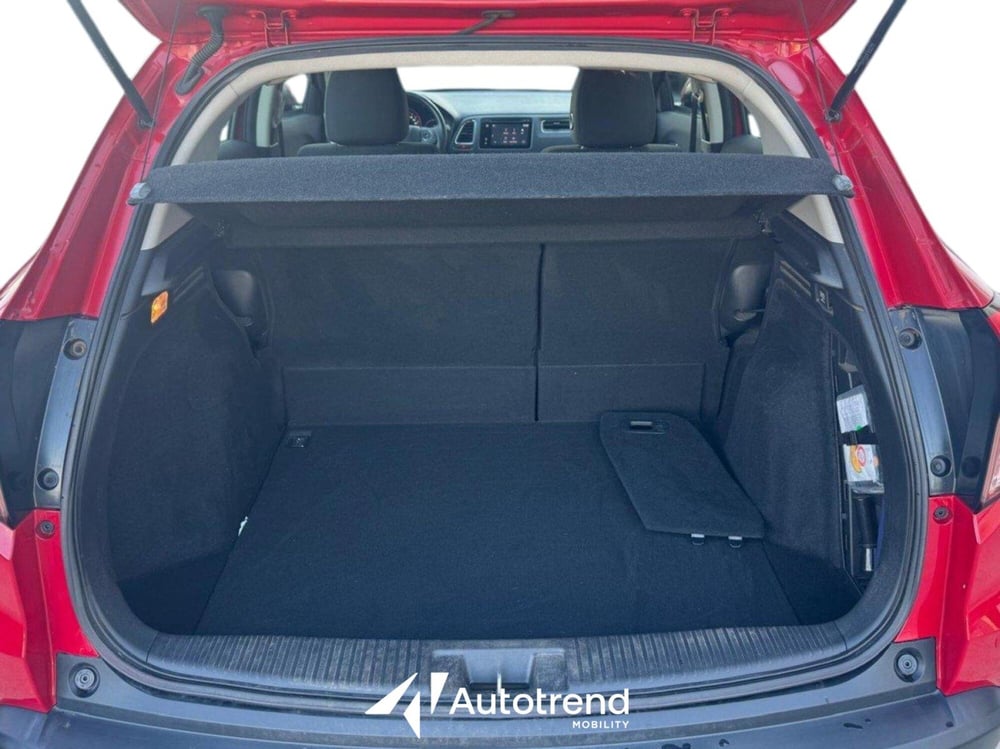 Honda HR-V usata a Bari (12)