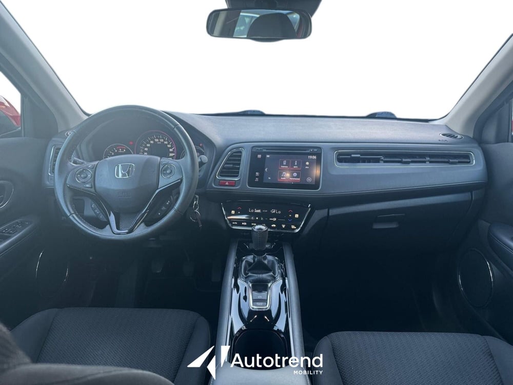 Honda HR-V usata a Bari (6)