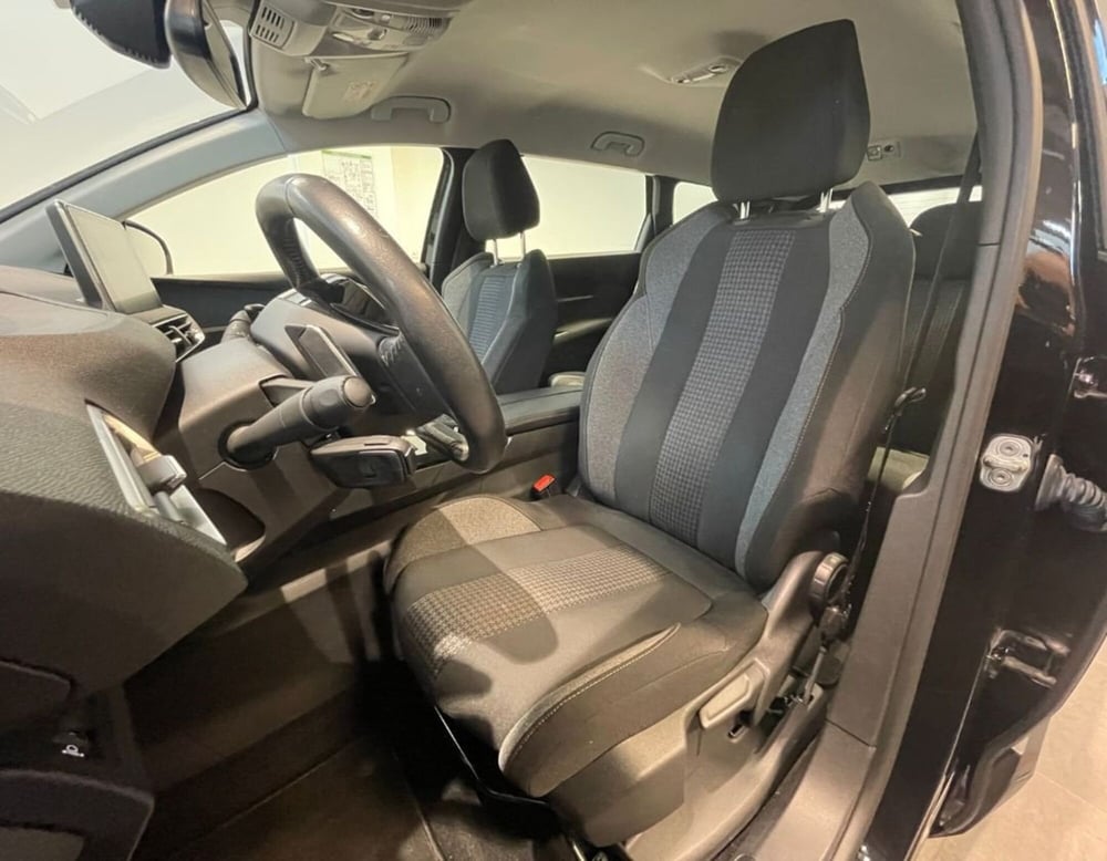 Peugeot 5008 usata a Ferrara (12)