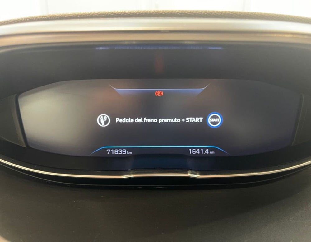 Peugeot 5008 usata a Ferrara (13)