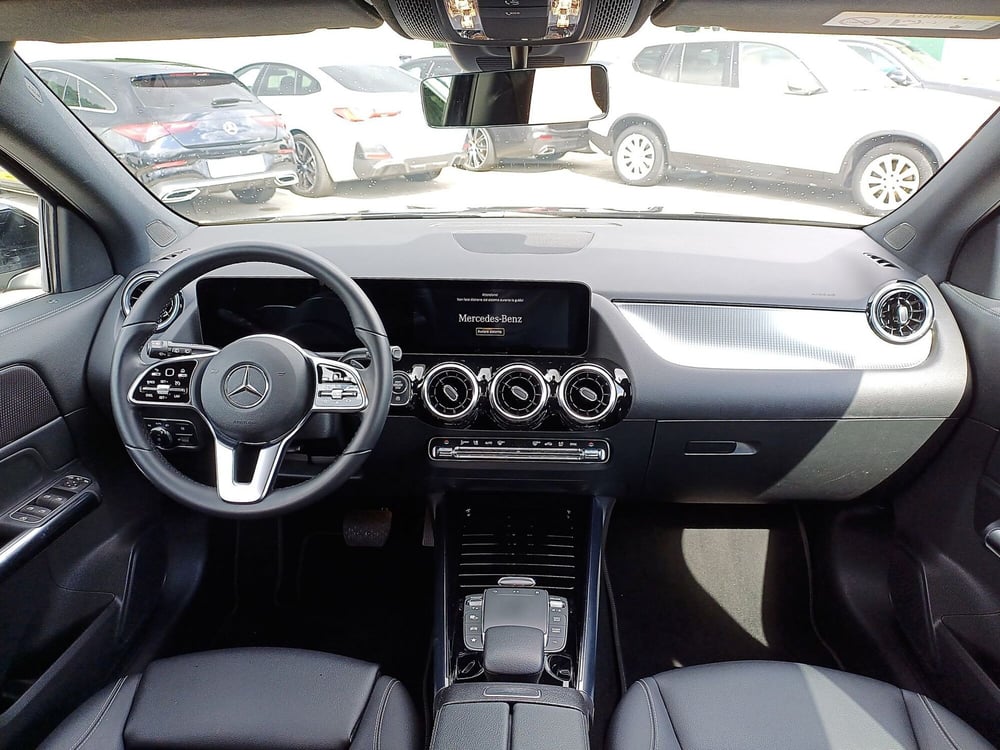 Mercedes-Benz GLA SUV usata  (8)