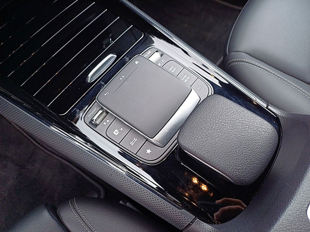 Mercedes-Benz GLA SUV usata  (9)
