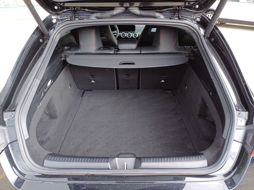 Mercedes-Benz CLA Shooting Brake usata  (13)