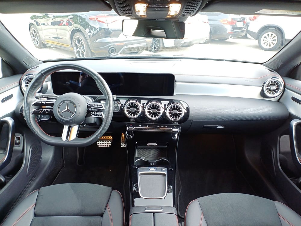 Mercedes-Benz CLA Shooting Brake usata  (8)