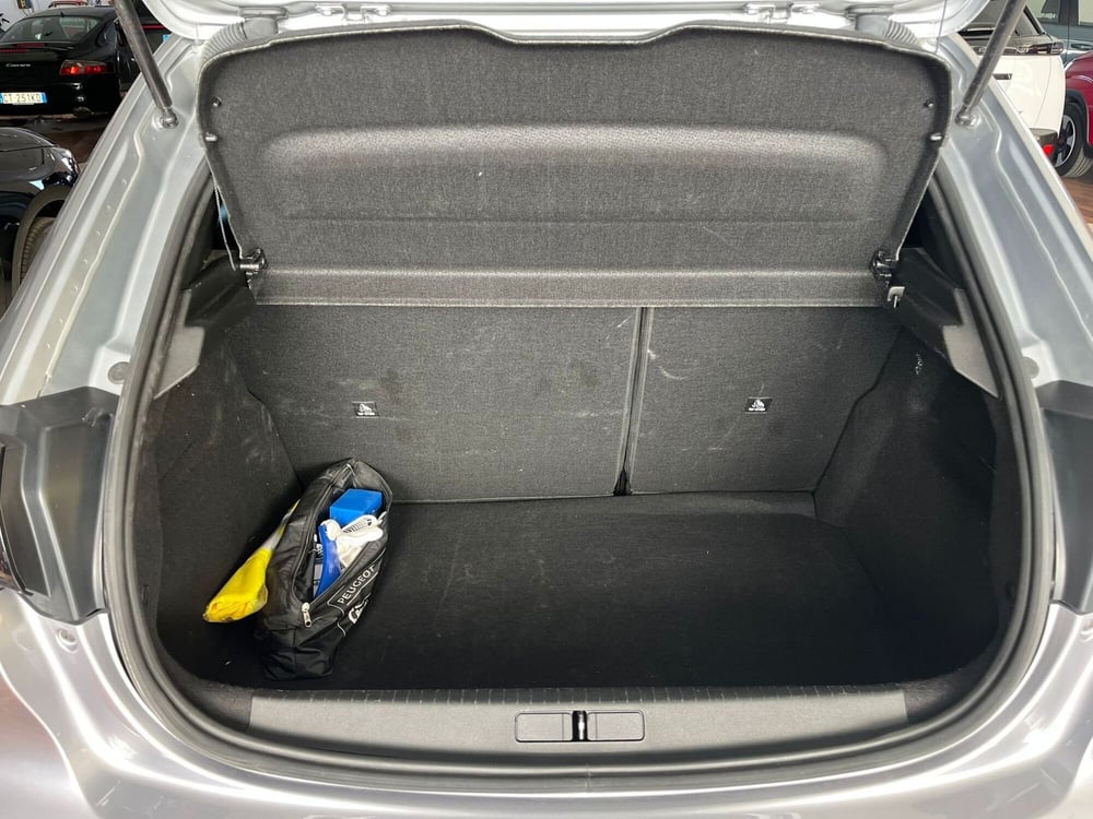 Peugeot 208 usata a Milano (10)
