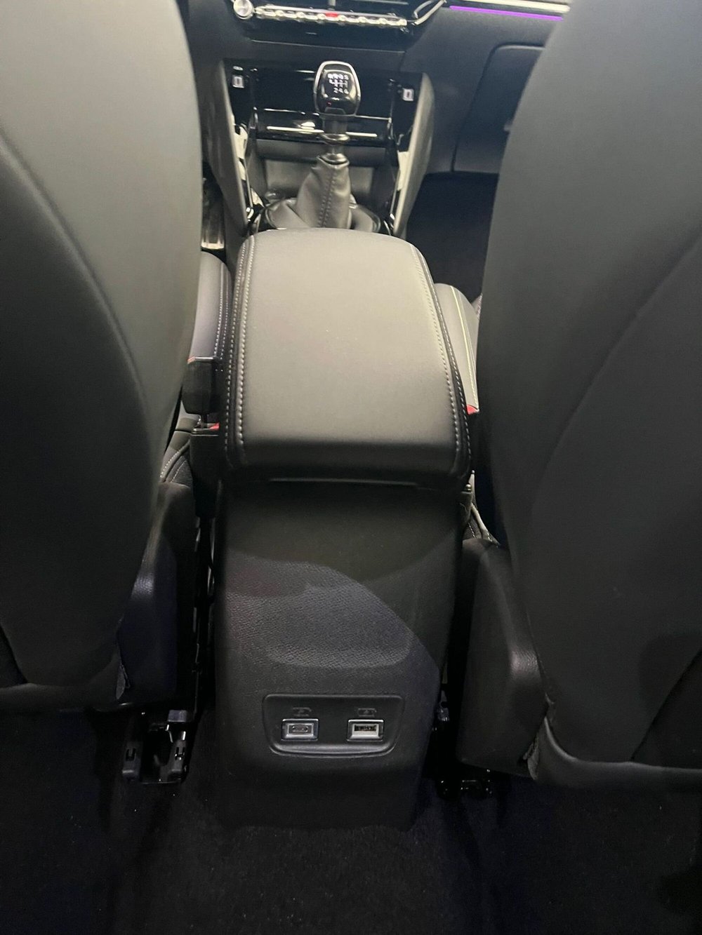Peugeot 208 usata a Milano (14)