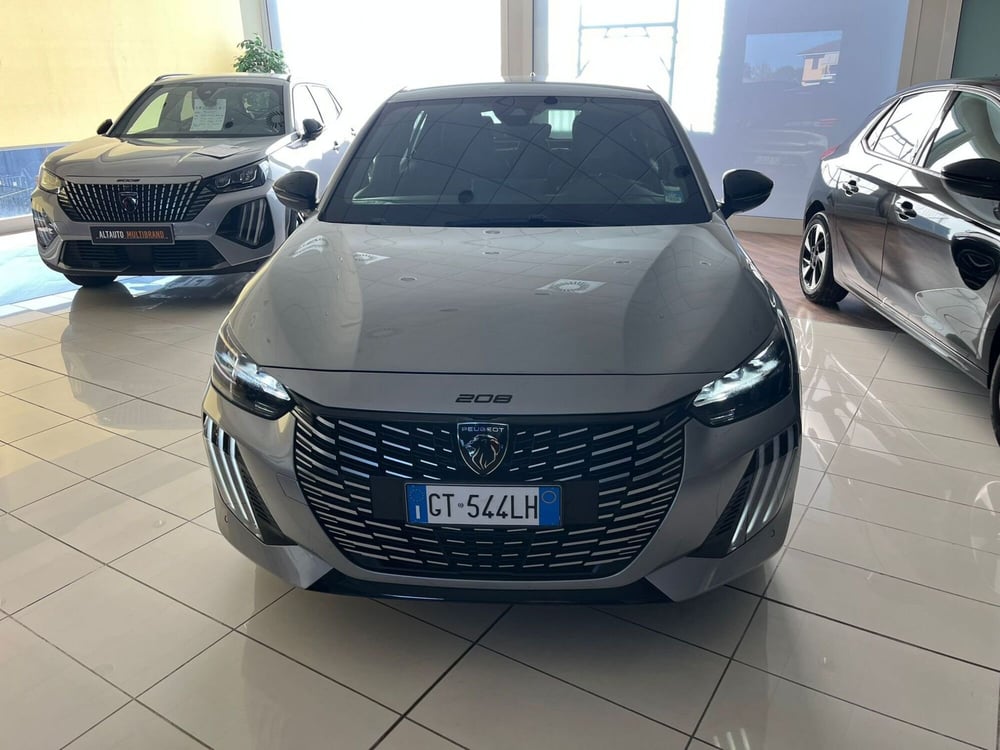 Peugeot 208 usata a Milano (3)