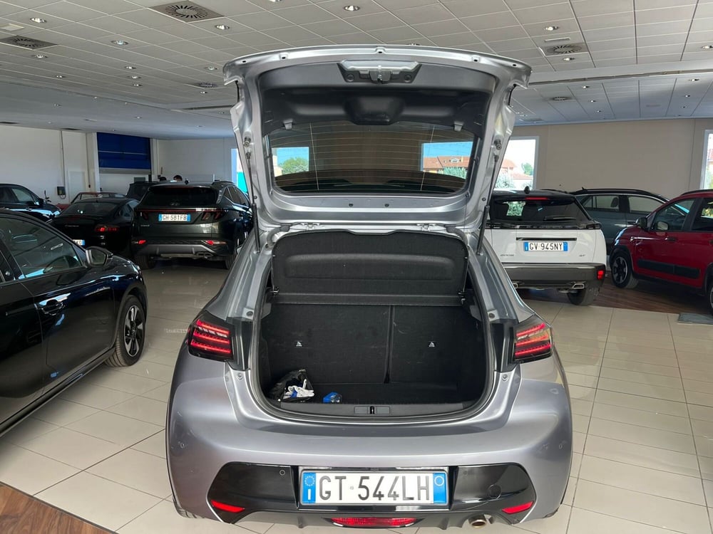 Peugeot 208 usata a Milano (9)