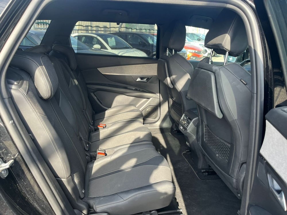 Peugeot 5008 usata a Milano (17)