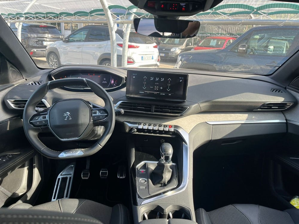 Peugeot 5008 usata a Milano (19)