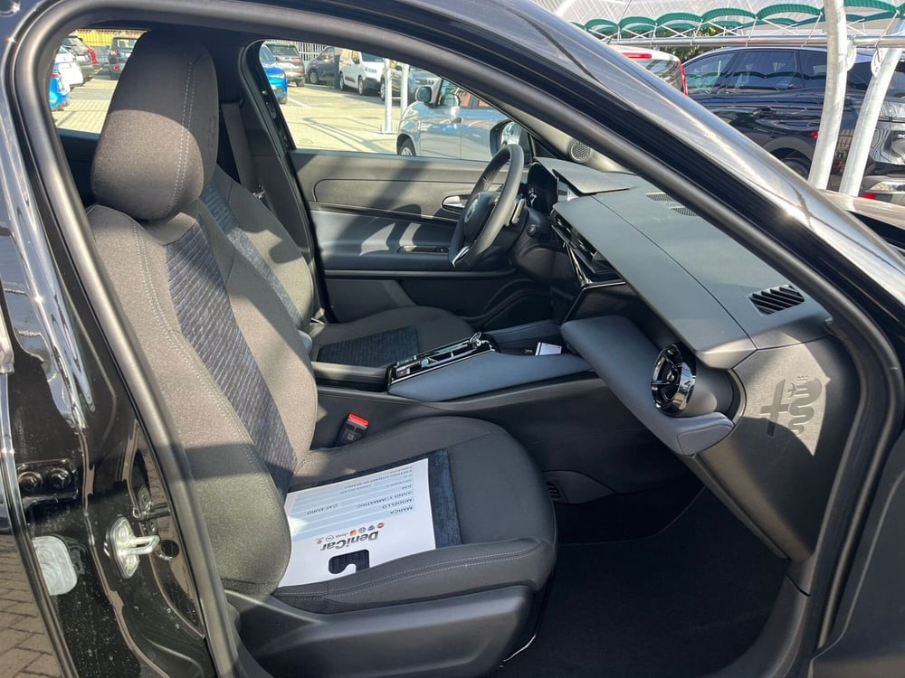 Alfa Romeo Junior nuova a Milano (13)