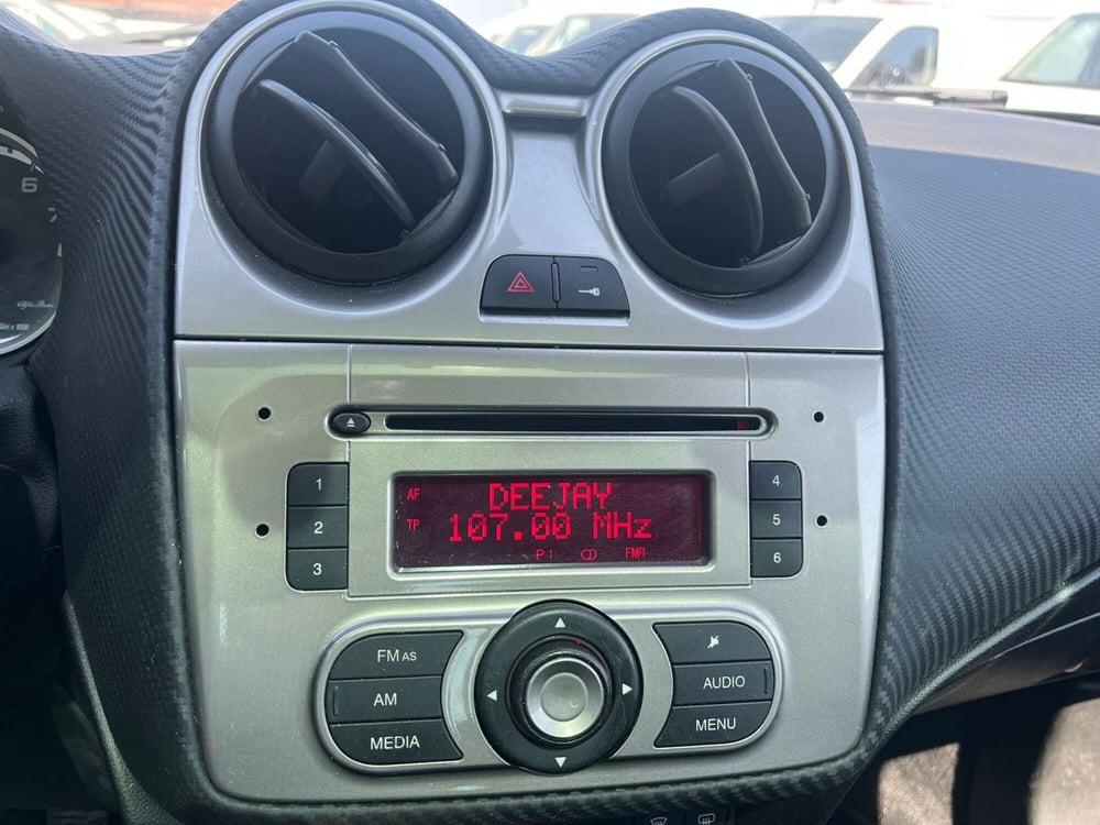 Alfa Romeo MiTo usata a Milano (17)