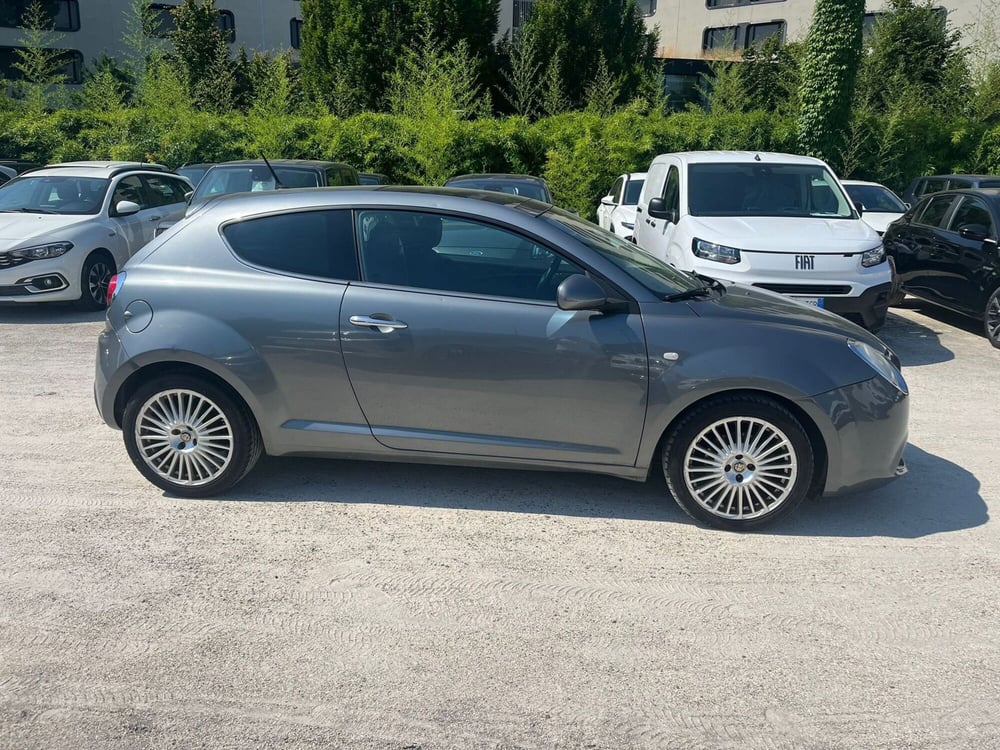 Alfa Romeo MiTo usata a Milano (5)