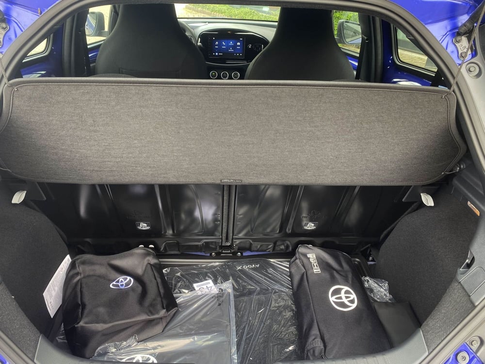 Toyota Aygo X nuova a Treviso (17)