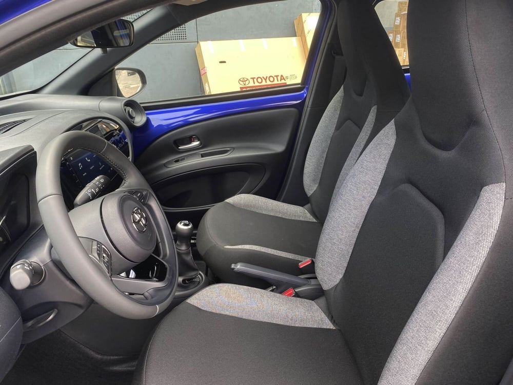 Toyota Aygo X nuova a Treviso (9)