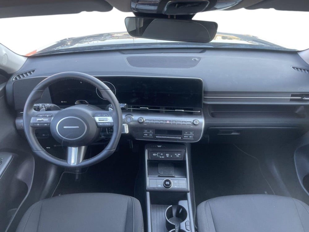 Hyundai Kona nuova a Pistoia (13)