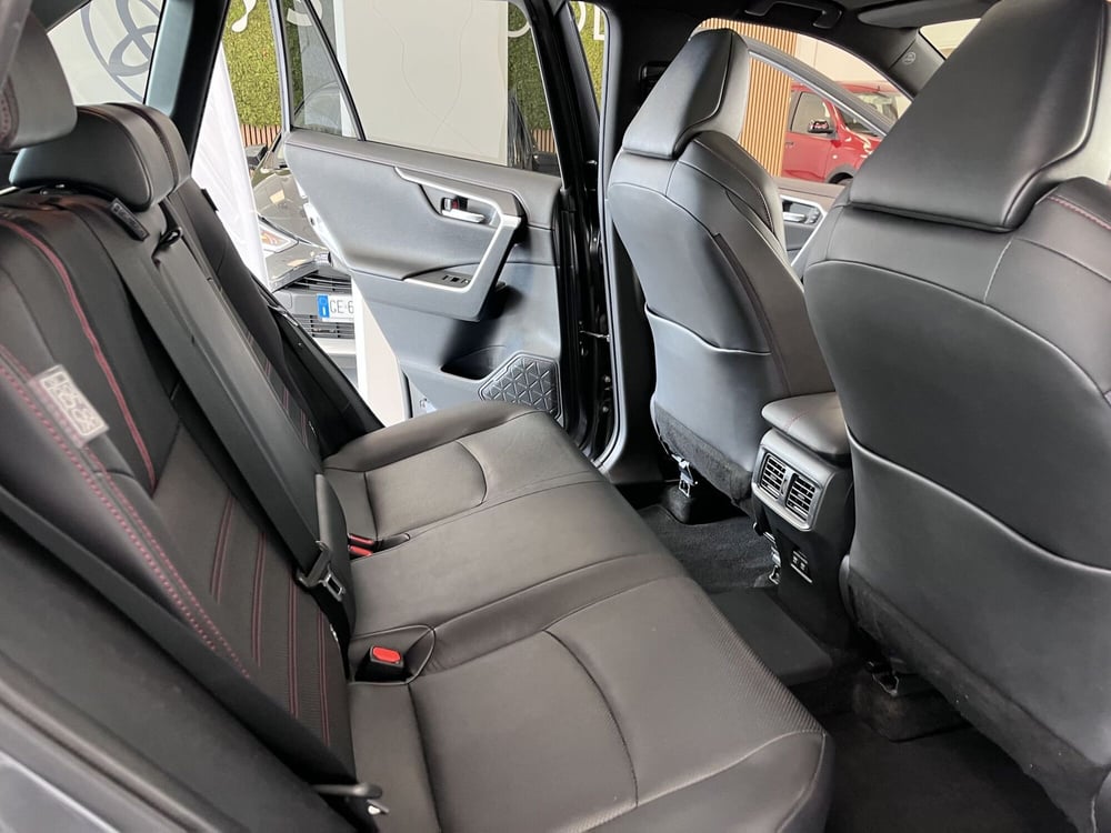 Toyota Rav4 usata a Prato (9)
