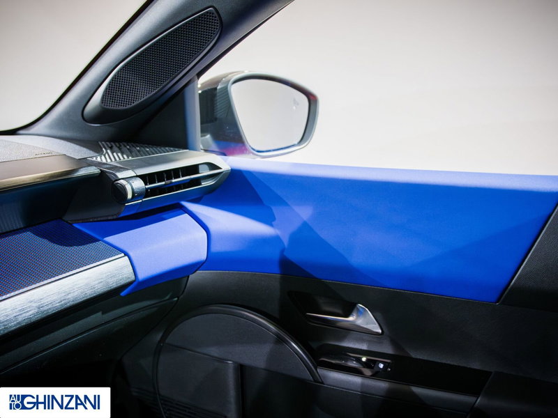 Lancia Ypsilon nuova a Bergamo (18)