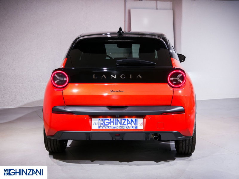 Lancia Ypsilon nuova a Bergamo (6)