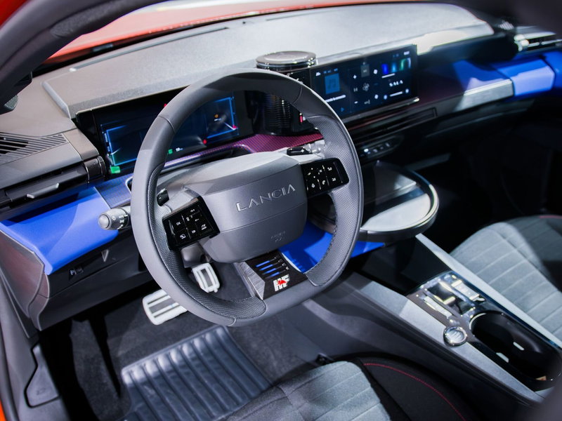 Lancia Ypsilon nuova a Bergamo (11)