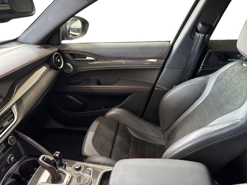Alfa Romeo Stelvio usata a Agrigento (17)
