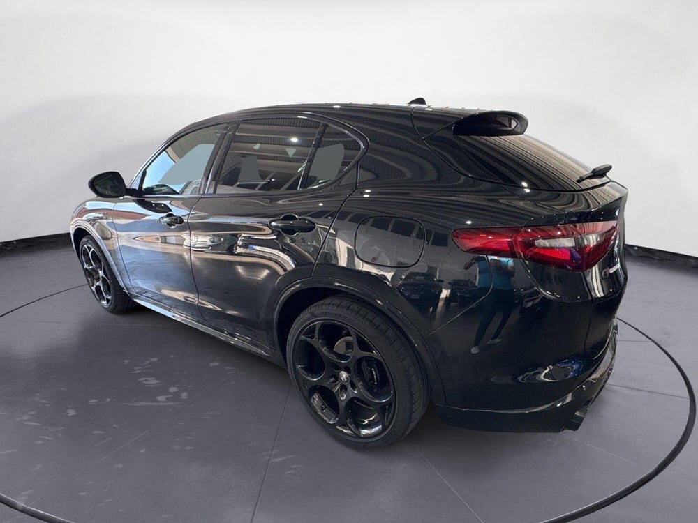 Alfa Romeo Stelvio usata a Agrigento (4)