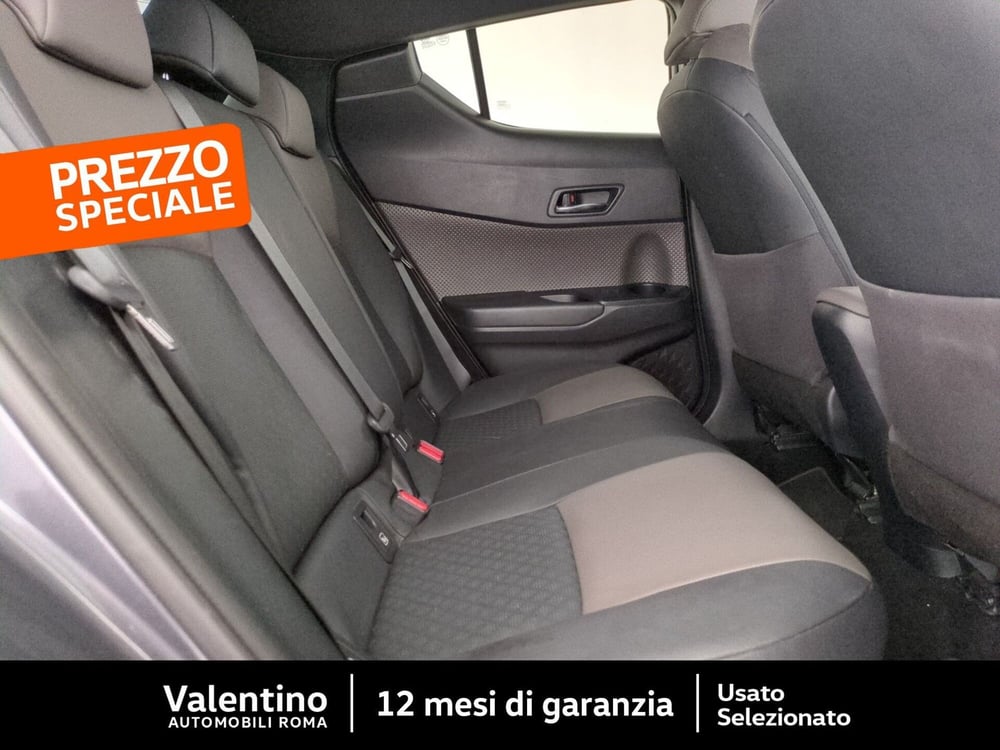 Toyota Toyota C-HR usata a Roma (12)