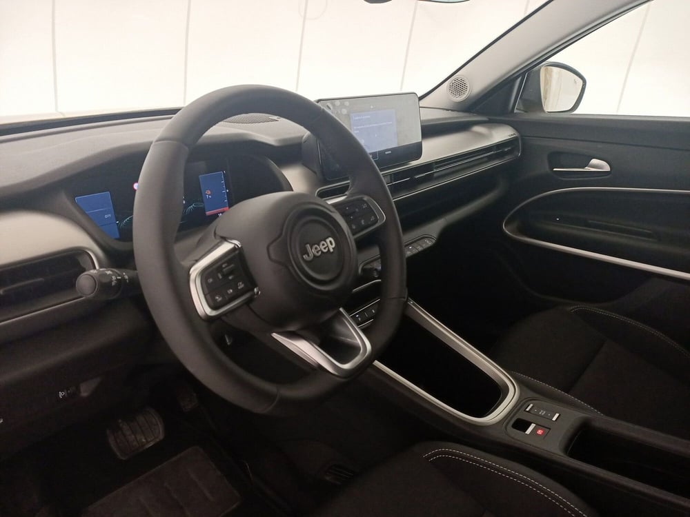 Jeep Avenger usata a Bari (5)