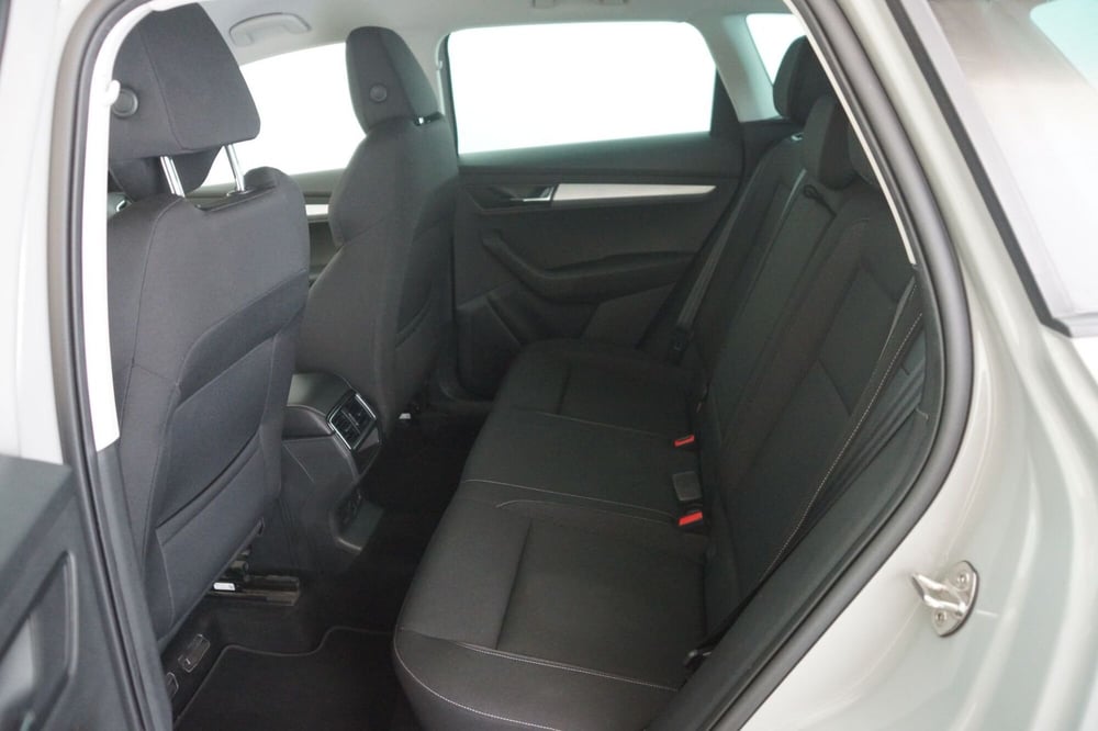 Skoda Karoq usata a Torino (8)