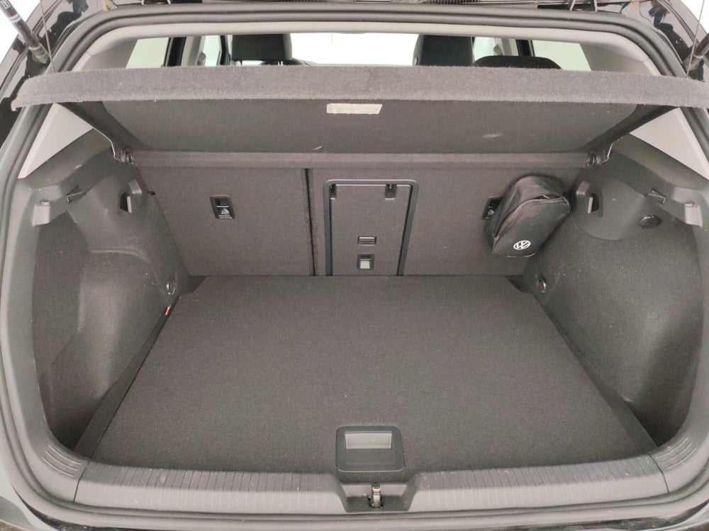 Volkswagen Golf usata a Massa-Carrara (16)
