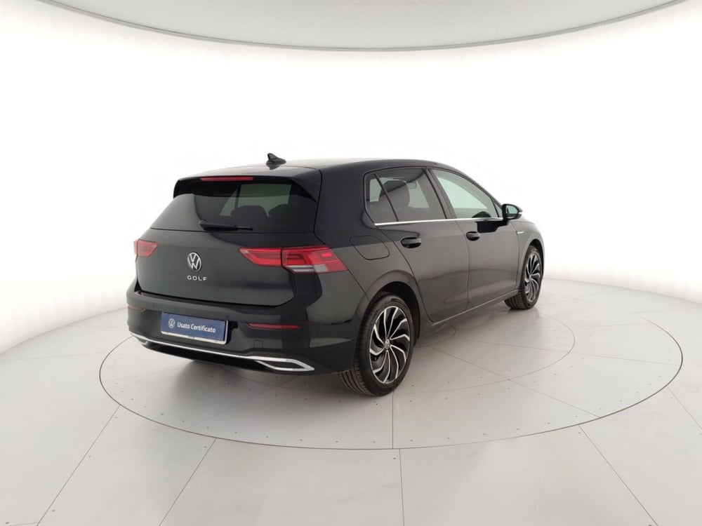 Volkswagen Golf usata a Massa-Carrara (3)