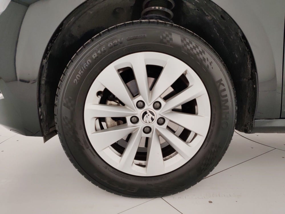 Skoda Kamiq usata a Massa-Carrara (6)