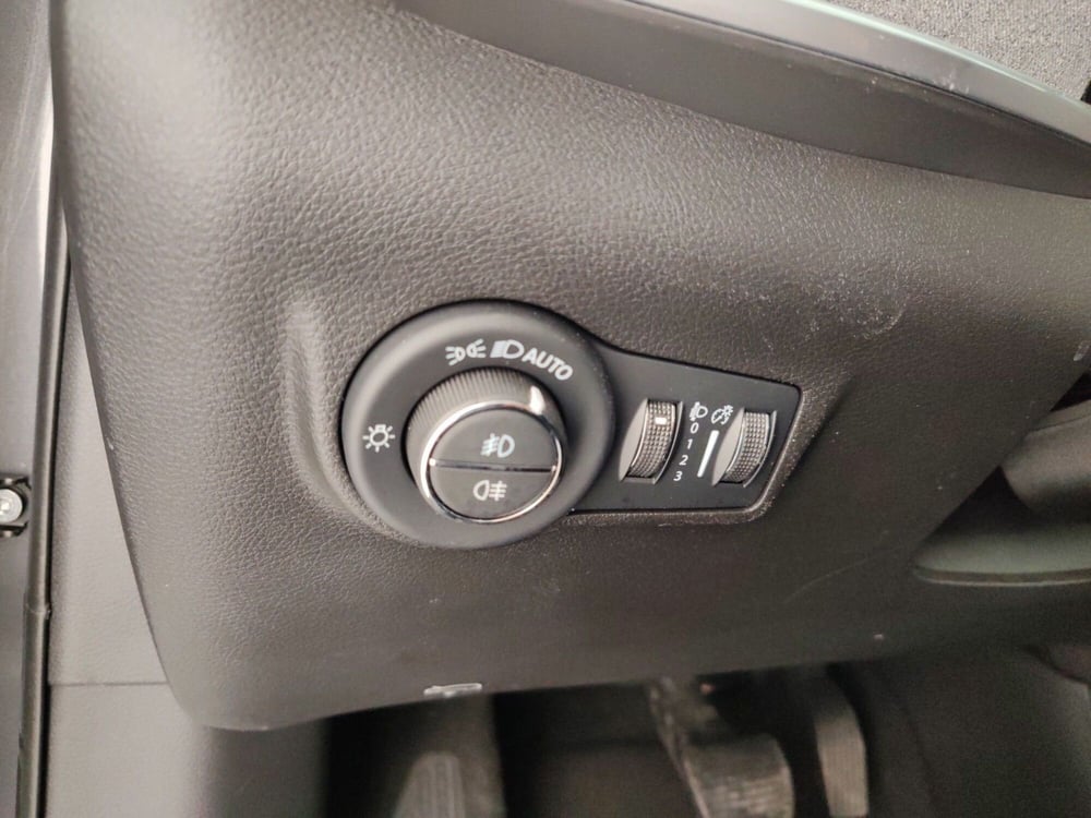 Jeep Compass usata a Massa-Carrara (16)
