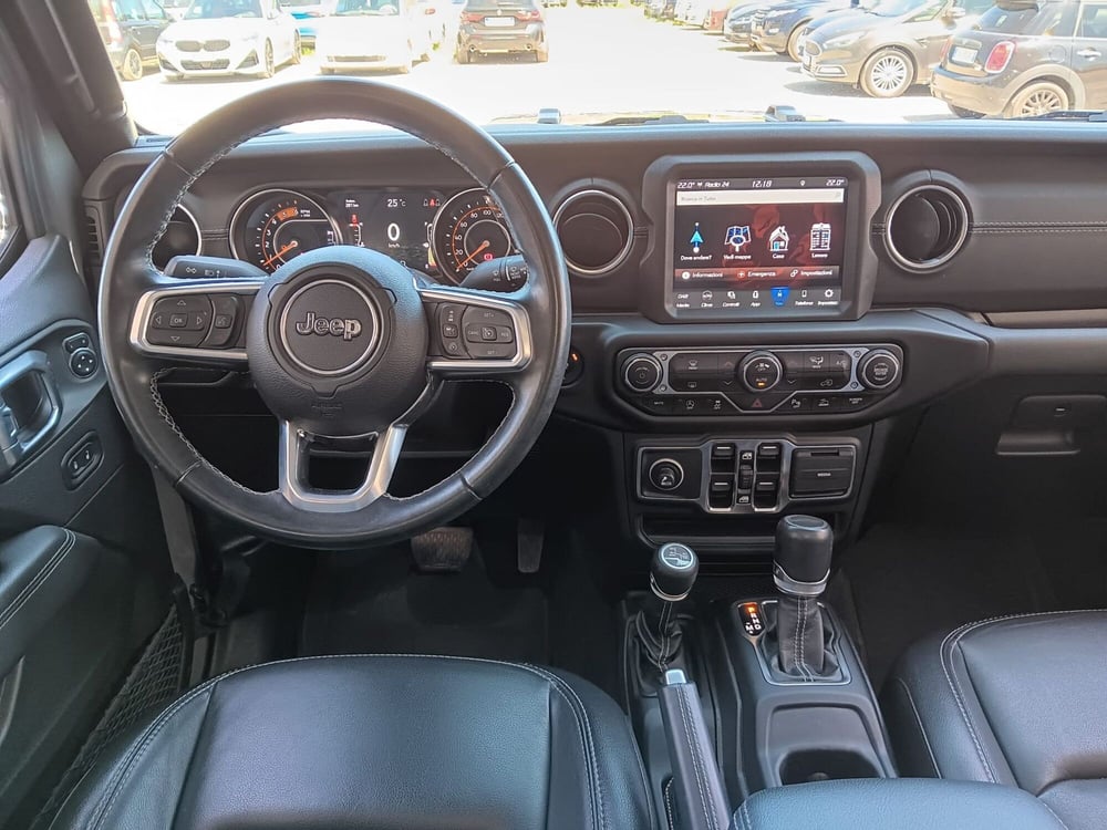 Jeep Gladiator usata a Asti (13)