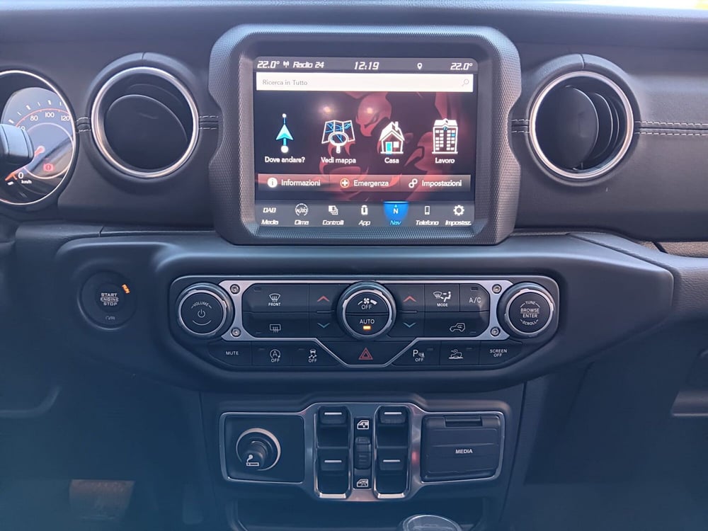 Jeep Gladiator usata a Asti (15)