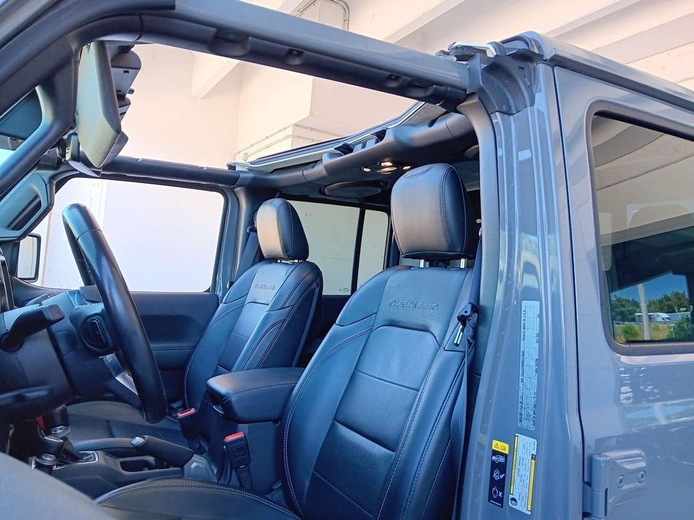 Jeep Gladiator usata a Asti (19)
