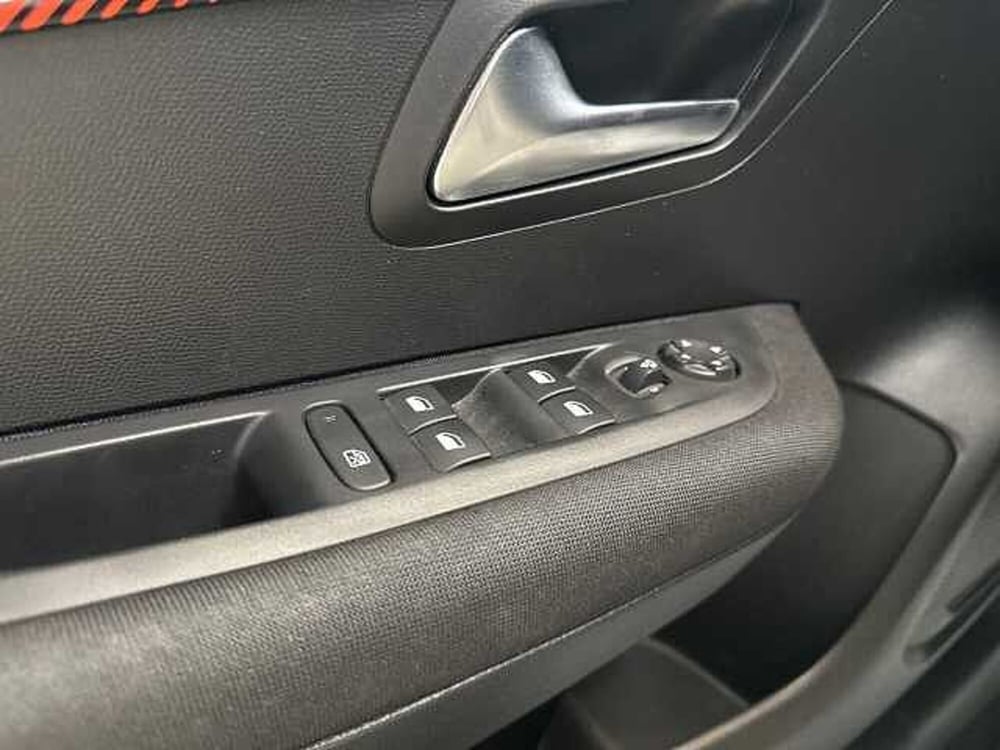 Peugeot 208 usata a Ravenna (17)