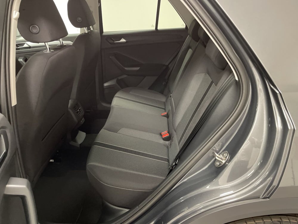 Volkswagen T-Roc nuova a Varese (12)