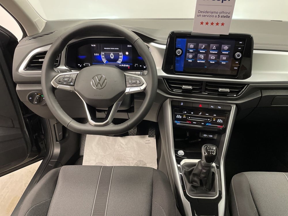 Volkswagen T-Roc nuova a Varese (15)